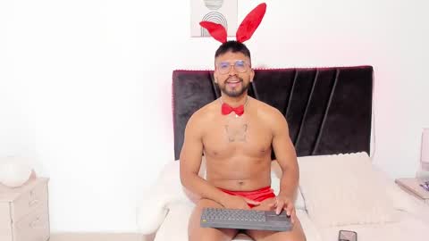 taylormaccurdy_ online show from October 30, 2025, 5:57 pm