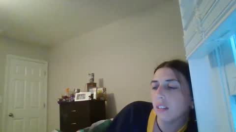 Snapshot of taylorslay chatting on April 19, 2026, 11:40 pm taylorslay online show from April 19, 2026, 11:40 pm