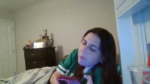 Snapshot of taylorslay chatting on May 4, 2026, 12:28 am taylorslay online show from May 4, 2026, 12:28 am