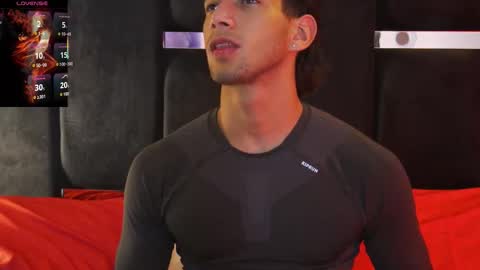 taylorsmiths_ online show from January 8, 2026, 4:37 am