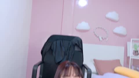 TAYLOR  online show from November 3, 2025, 11:55 am