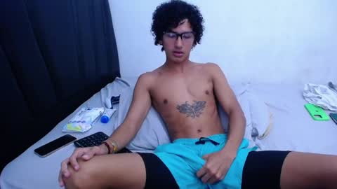 Tayron online show from February 8, 2025, 8:10 pm