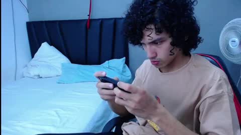 Tayron online show from October 8, 2025, 6:49 pm