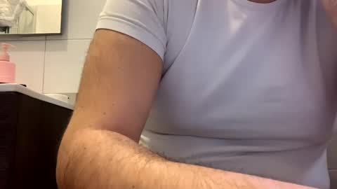 Tbest1986 online show from February 2, 2025, 9:08 am