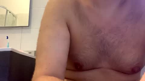 Tbest1986 online show from September 12, 2025, 7:19 am