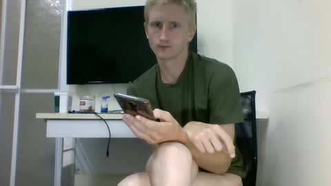 tcute0 online show from October 15, 2025, 8:42 pm