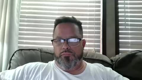 Snapshot of tdhawk87 chatting on May 6, 2026, 6:02 pm tdhawk87 online show from May 6, 2026, 6:02 pm