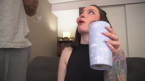 Leo and Luna online show from November 27, 2025, 4:20 pm