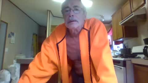 Teak online show from November 19, 2025, 4:40 pm