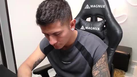 DYNAMITE DUO69 online show from December 6, 2024, 2:38 pm