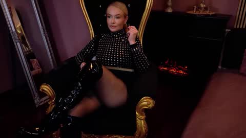 teasingjulianna online show from May 8, 2026, 9:09 pm