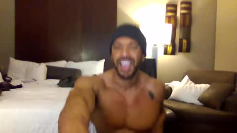 Snapshot of techflexdylan chatting on November 11, 2025, 6:46 am Techflexdylan online show from November 11, 2025, 6:46 am