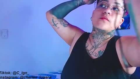 Charlee He online show from January 18, 2025, 11:00 pm