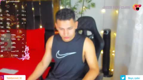 Snapshot of teddy_cowboy chatting on December 7, 2024, 10:45 am Follow me on Twitter boys ryder and instagram teddyscoot 12 online show from December 7, 2024, 10:45 am