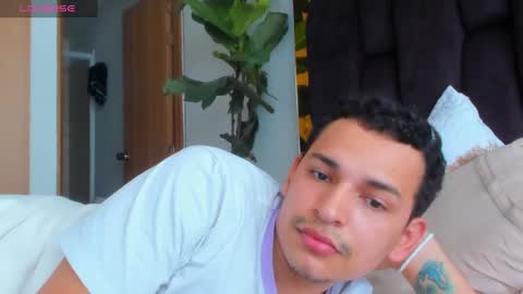 Snapshot of teddy_cowboy chatting on February 24, 2025, 12:48 pm Follow me on Twitter boys ryder and instagram teddyscoot 12 online show from February 24, 2025, 12:48 pm