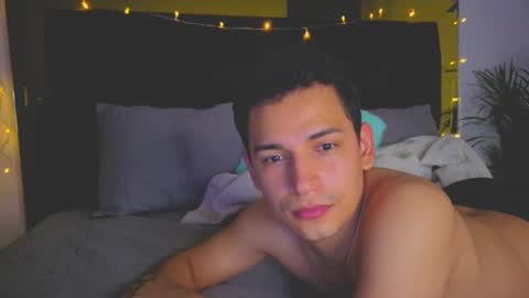 Snapshot of teddy_cowboy chatting on October 4, 2025, 9:40 am Follow me on Twitter boys ryder and instagram teddyscoot 12 online show from October 4, 2025, 9:40 am