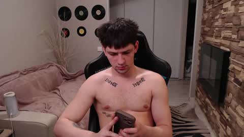 Teddy online show from April 19, 2026, 6:10 pm