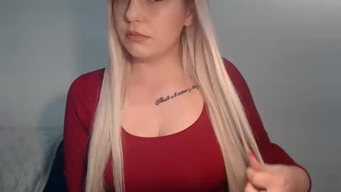 Teeyara  online show from November 29, 2025, 5:16 pm