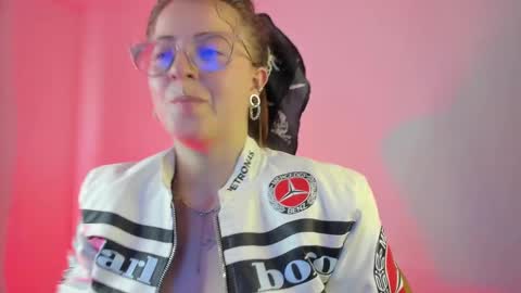 tekila__ online show from February 4, 2025, 9:31 pm