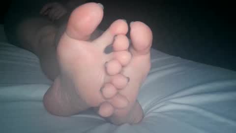 Viv West online show from November 3, 2025, 4:25 am