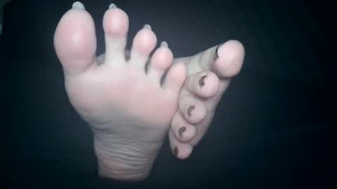 Viv West online show from December 5, 2025, 3:48 am