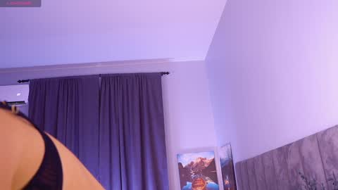 Tella online show from December 15, 2024, 1:11 pm