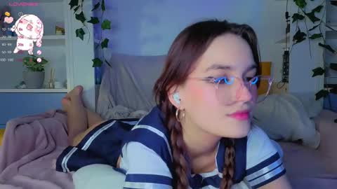 Megan  online show from February 4, 2026, 9:20 pm