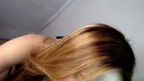 Im Dianna DONT FORGET TO FOLLOW ME   online show from March 10, 2025, 5:11 am