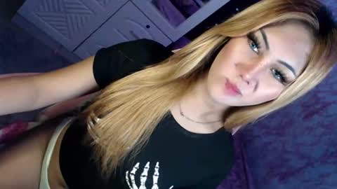 Im Dianna DONT FORGET TO FOLLOW ME   online show from September 9, 2025, 9:20 am