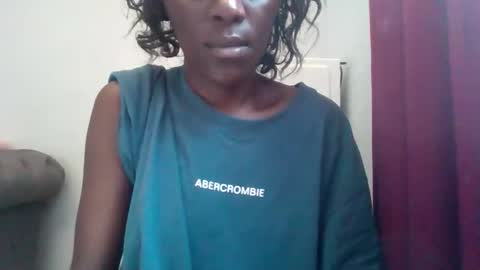 Snapshot of temptiebony69 chatting on October 1, 2025, 9:15 am temptiebony69 online show from October 1, 2025, 9:15 am