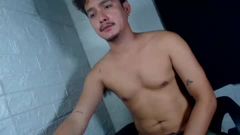 Snapshot of tempting_jon chatting on February 15, 2026, 8:13 am tempting_jon online show from February 15, 2026, 8:13 am