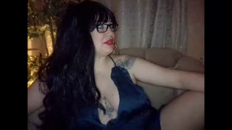 Snapshot of temptresscrystalia chatting on May 10, 2026, 11:26 am talia i m french girl online show from May 10, 2026, 11:26 am