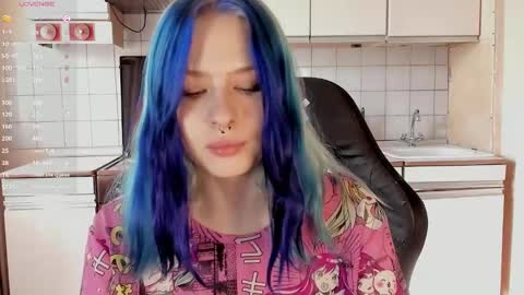  Sue  online show from September 9, 2025, 12:26 pm