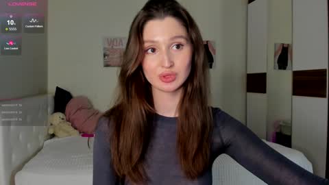 Sexy girl Li online show from December 14, 2024, 5:25 pm