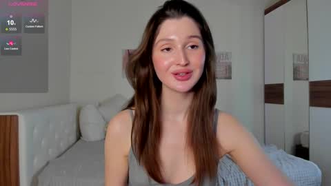 Sexy girl Li online show from February 6, 2025, 2:26 pm