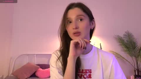 Sexy girl Li online show from September 9, 2025, 12:15 pm