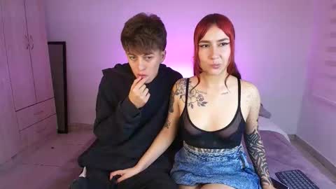 Snapshot of tender_dust chatting on February 22, 2026, 9:35 pm tender_dust online show from February 22, 2026, 9:35 pm