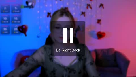 ur Louise online show from April 15, 2026, 9:04 pm