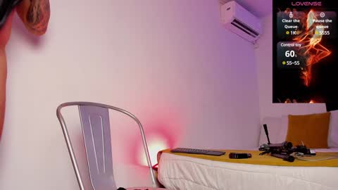 Teo Ferrer online show from February 5, 2025, 8:35 pm