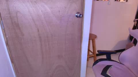 Terra Elowen online show from February 14, 2026, 11:29 am