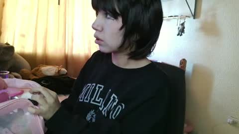 Snapshot of terraelowen chatting on May 8, 2026, 1:38 pm Terra Elowen online show from May 8, 2026, 1:38 pm