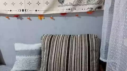 Anny Simpson online show from December 14, 2025, 1:22 am