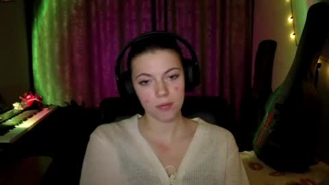 Anny Simpson online show from April 13, 2026, 9:31 pm