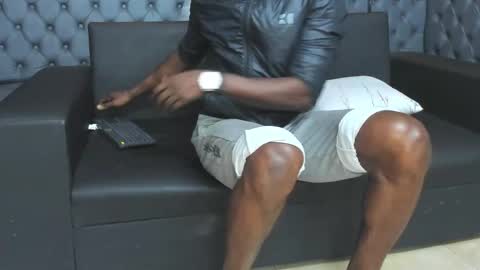 terranze_z online show from September 25, 2025, 8:23 pm