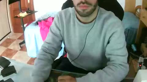 terwosdex online show from November 11, 2025, 5:02 pm