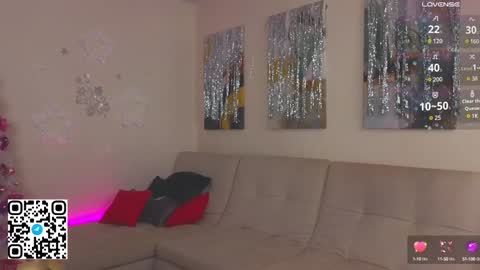 Snapshot of tesalune chatting on January 15, 2025, 5:08 am Tessa online show from January 15, 2025, 5:08 am