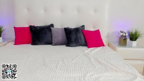 Snapshot of tesalune chatting on February 7, 2025, 5:41 am Tessa online show from February 7, 2025, 5:41 am