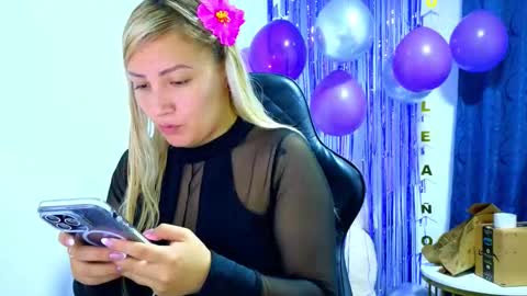 Tessy online show from September 24, 2025, 4:21 pm