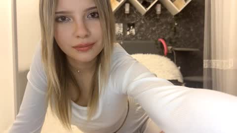 tessiebe online show from February 27, 2026, 2:17 pm