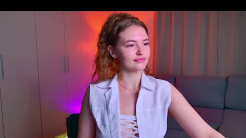 TessaHart online show from June 7, 2026, 1:04 pm